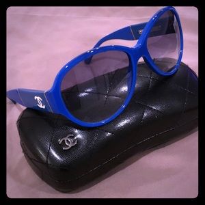 *RARE* Chanel Blue/Gray Gradient Sunglasses!